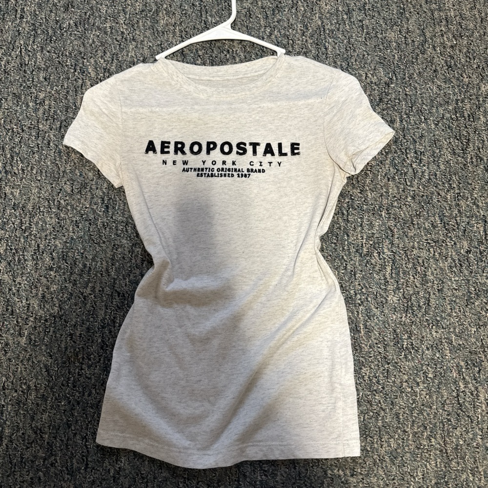 Aeropostale Gray T-Shirt
